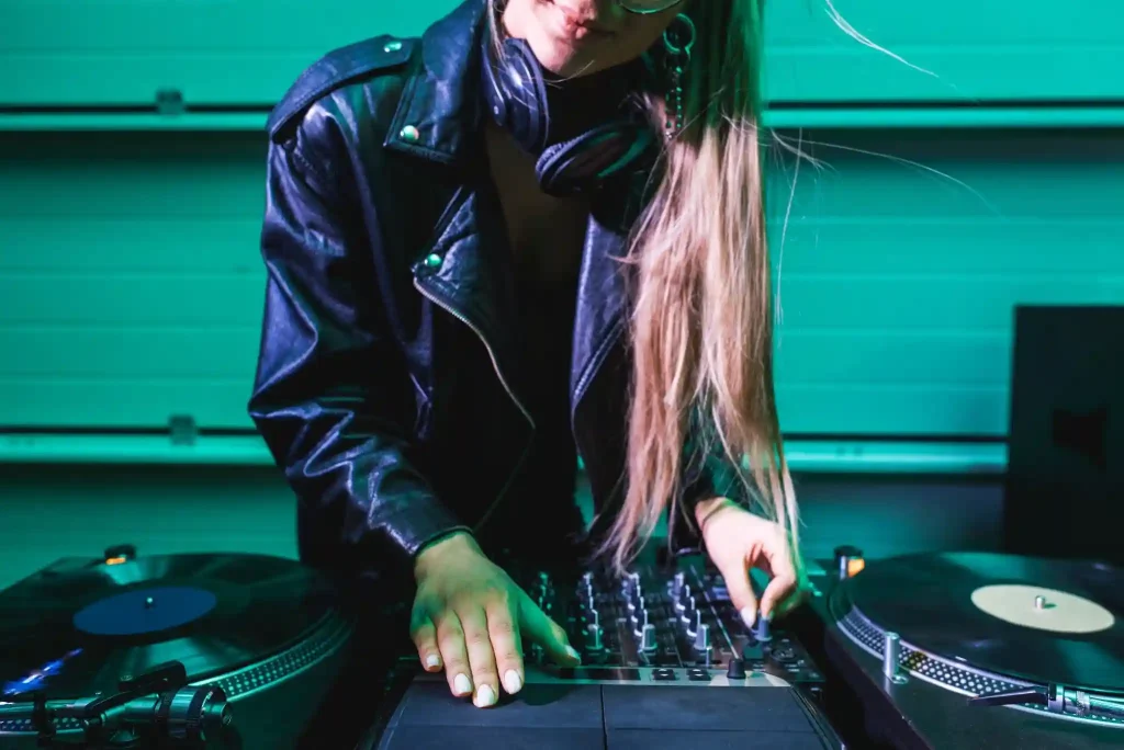 Why do listeners gravitate towards dark electronic music?
